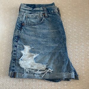 American Eagle Curvy mom Short